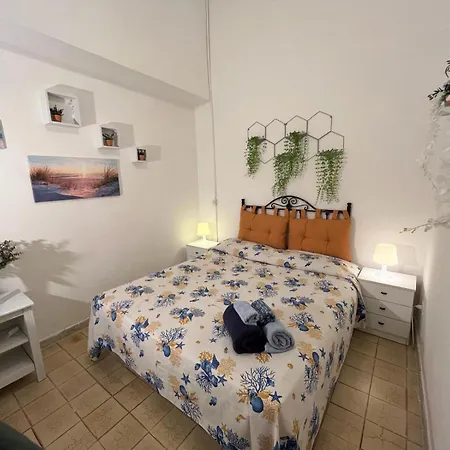 Semesterbostad “vistamare” *